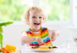 Preventing Childhood Obesity : From feeding pratices to dietary recommendations