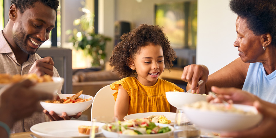 Diet: parents' childhood experiences influence their children's health behaviours