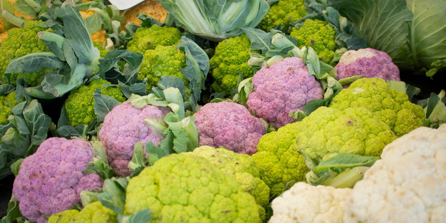 Choux romanesco et chou-fleurs, exemples de légumes apportant de la vitamine K - Aprifel